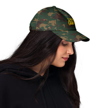 Load image into Gallery viewer, 'Never Give Up' Gold Embroidered Dad Hat