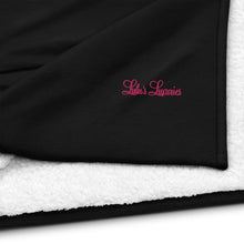 Load image into Gallery viewer, Lulu's Luxuries Premium Sherpa Blanket