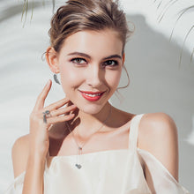 Load image into Gallery viewer, Vintage Long Drop Feather Wing Earrings