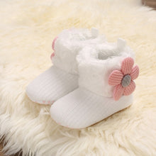Load image into Gallery viewer, Infant Crochet Knit Fashion Boots