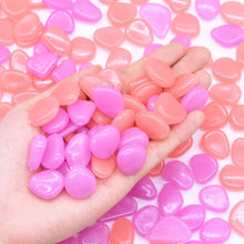 Load image into Gallery viewer, 25/50pcs Glow in the Dark Garden Pebbles