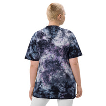 Load image into Gallery viewer, Lulu&#39;s Luxuries Oversized Tie-Dye T-Shirt
