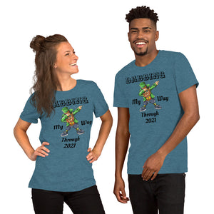 'Dabbing My Way Through 2021 - Dabbing Leprechaun St. Patrick's Day' Short-Sleeve Unisex T-Shirt